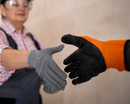 Garantir Votre Sécurité au Travail avec des Équipements de Protection Adaptés